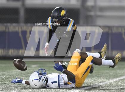 Thumbnail 2 in Gahr @ Warren photogallery.