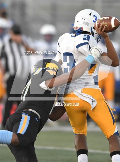 Thumbnail 2 in Gahr @ Warren photogallery.