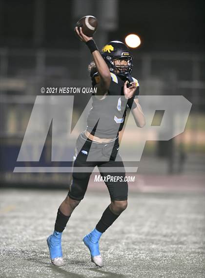 Thumbnail 2 in Gahr @ Warren photogallery.