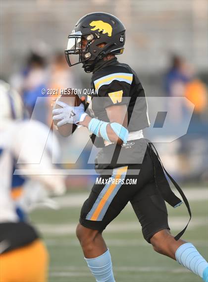 Thumbnail 2 in Gahr @ Warren photogallery.