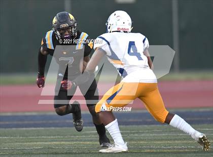 Thumbnail 2 in Gahr @ Warren photogallery.