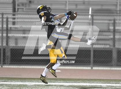 Thumbnail 3 in Gahr @ Warren photogallery.