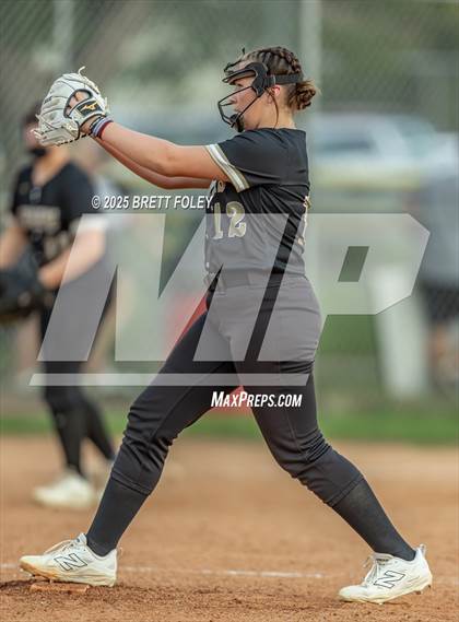 Thumbnail 2 in JV: Lincoln Southeast vs Lincoln North Star photogallery.