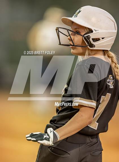 Thumbnail 1 in JV: Lincoln Southeast vs Lincoln North Star photogallery.