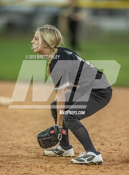 Thumbnail 1 in JV: Lincoln Southeast vs Lincoln North Star photogallery.