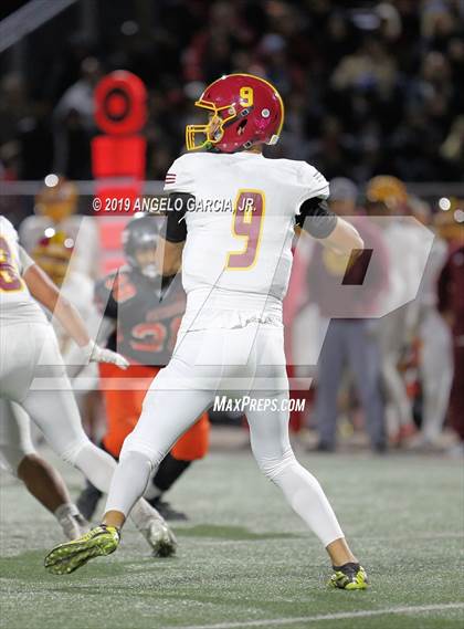 Thumbnail 3 in Liberty vs Pittsburg (CIF NCS D1 Semifinal) photogallery.