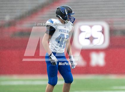 Thumbnail 3 in Pierce vs. Wahoo  (NSAA Class C1 Final)  photogallery.