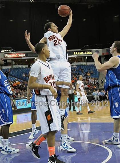 Thumbnail 3 in Sierra vs. Foothill (CIF SJS D3 Final) photogallery.