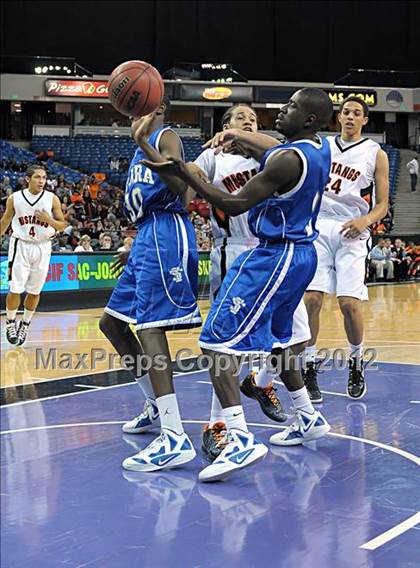 Thumbnail 3 in Sierra vs. Foothill (CIF SJS D3 Final) photogallery.