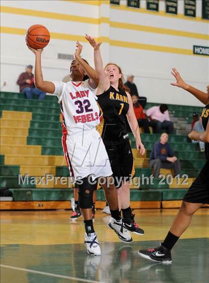 Thumbnail 3 in Karns vs. West  (Knoxville Catholic Pilot Tournament) photogallery.