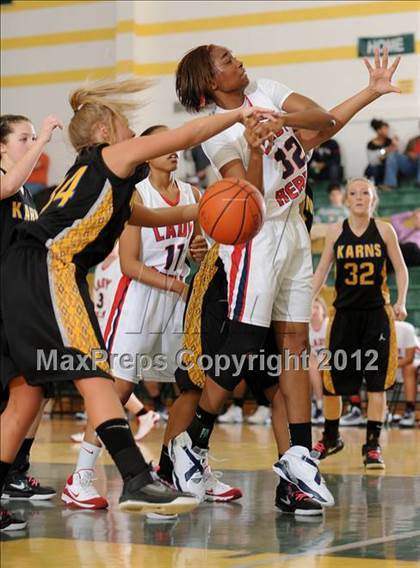 Thumbnail 1 in Karns vs. West  (Knoxville Catholic Pilot Tournament) photogallery.
