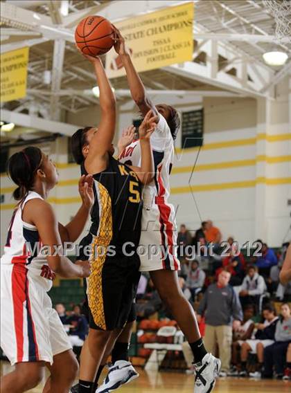 Thumbnail 2 in Karns vs. West  (Knoxville Catholic Pilot Tournament) photogallery.