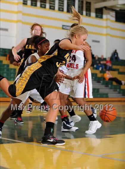 Thumbnail 2 in Karns vs. West  (Knoxville Catholic Pilot Tournament) photogallery.