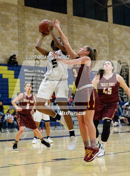 Thumbnail 2 in Torrey Pines @ Mater Dei Catholic (Matador Classic) photogallery.
