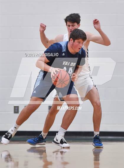 Thumbnail 2 in ThunderRidge vs. Valor Christian photogallery.