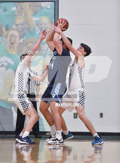 Thumbnail 2 in ThunderRidge vs. Valor Christian photogallery.