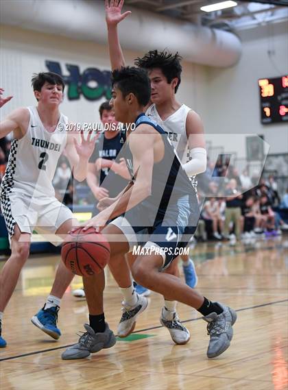 Thumbnail 3 in ThunderRidge vs. Valor Christian photogallery.