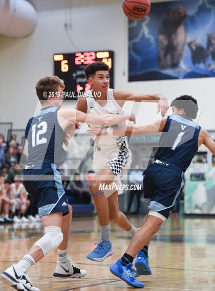 Thumbnail 1 in ThunderRidge vs. Valor Christian photogallery.