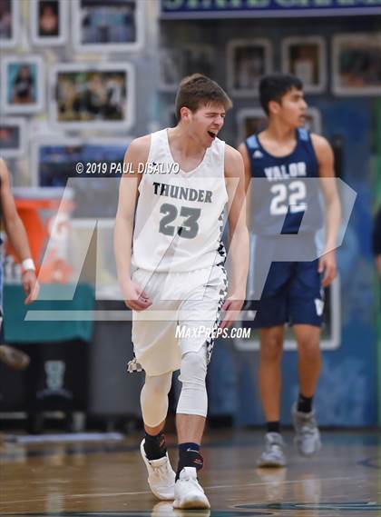 Thumbnail 3 in ThunderRidge vs. Valor Christian photogallery.