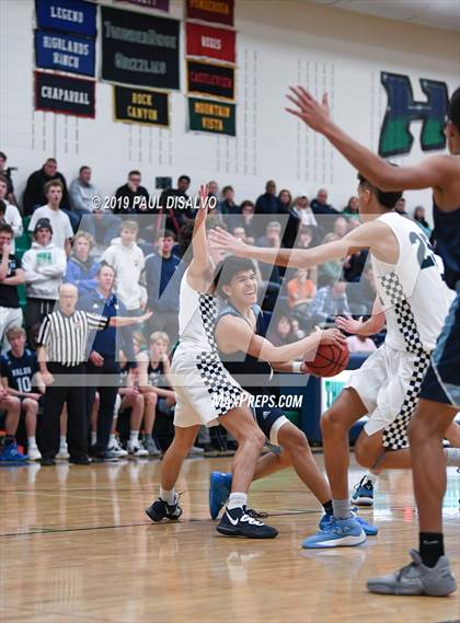 Thumbnail 2 in ThunderRidge vs. Valor Christian photogallery.
