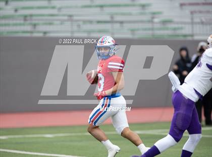 Thumbnail 3 in Westlake v San Benito (UIL 6A D1 Regional Semifinal) photogallery.