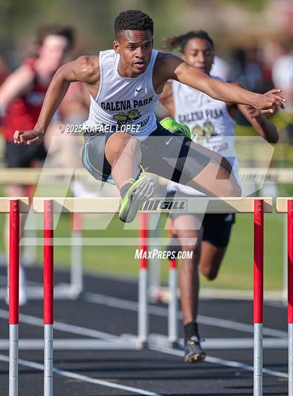 Thumbnail 2 in Spartan Relays (110M Hurdles) photogallery.