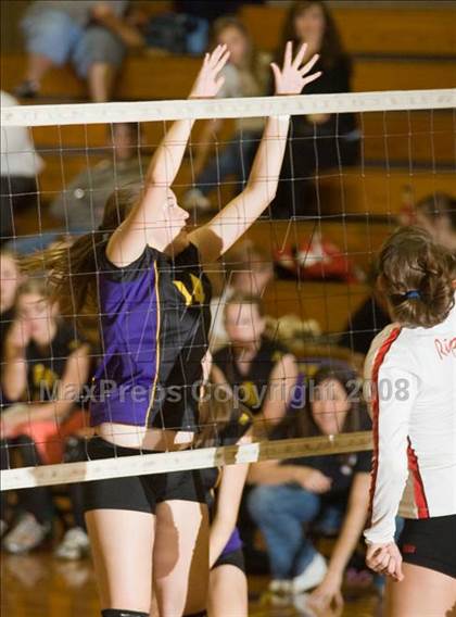 Thumbnail 1 in Ripon @ Escalon photogallery.