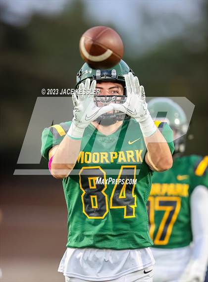 Thumbnail 3 in Thousand Oaks @ Moorpark photogallery.