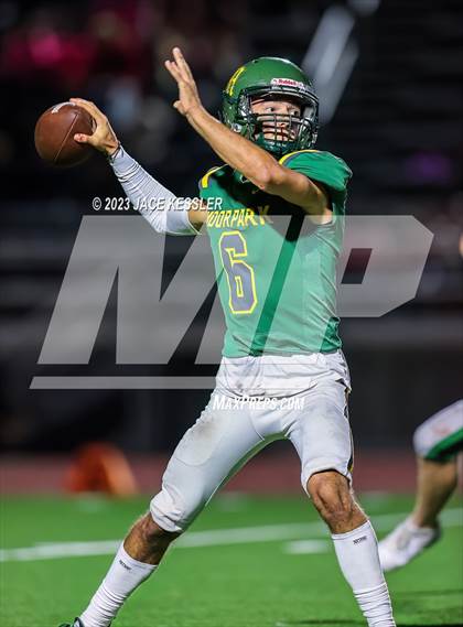 Thumbnail 3 in Thousand Oaks @ Moorpark photogallery.