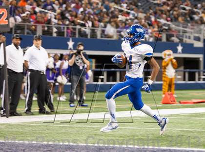 Thumbnail 1 in Lincoln vs. Frisco (UIL 4A Area Playoff) photogallery.