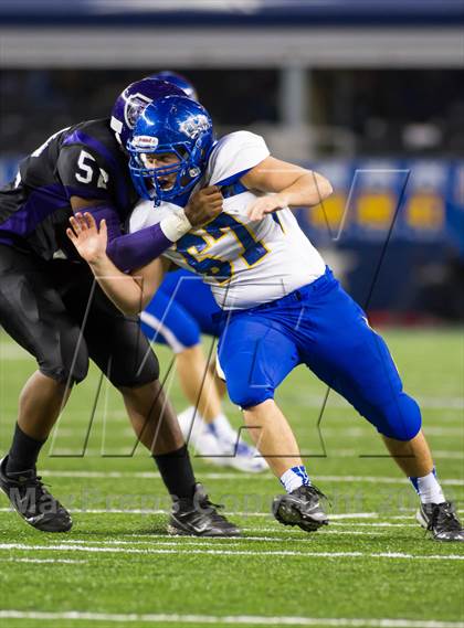 Thumbnail 1 in Lincoln vs. Frisco (UIL 4A Area Playoff) photogallery.