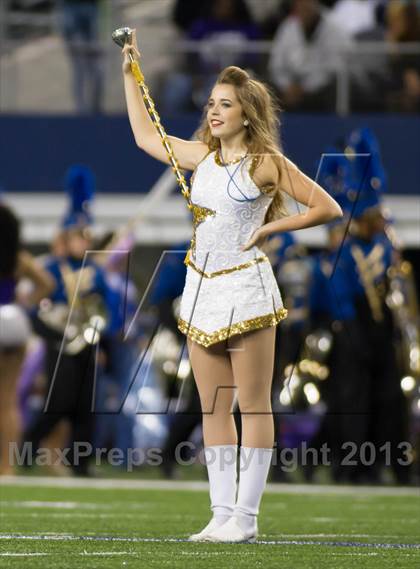 Thumbnail 3 in Lincoln vs. Frisco (UIL 4A Area Playoff) photogallery.