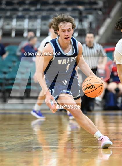 Thumbnail 1 in Chaparral vs. Valor Christian (CHSAA 6A Great 8) photogallery.