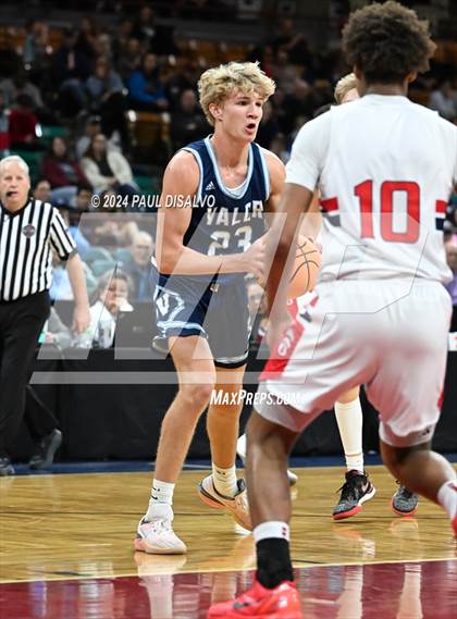 Thumbnail 1 in Chaparral vs. Valor Christian (CHSAA 6A Great 8) photogallery.