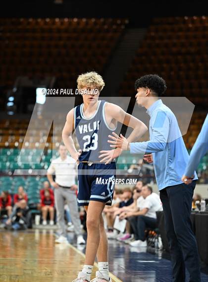 Thumbnail 2 in Chaparral vs. Valor Christian (CHSAA 6A Great 8) photogallery.