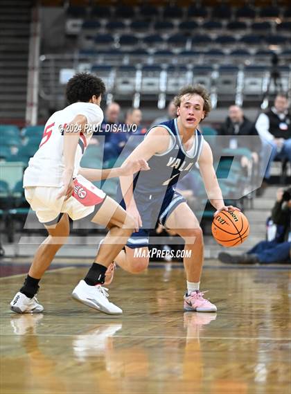 Thumbnail 2 in Chaparral vs. Valor Christian (CHSAA 6A Great 8) photogallery.
