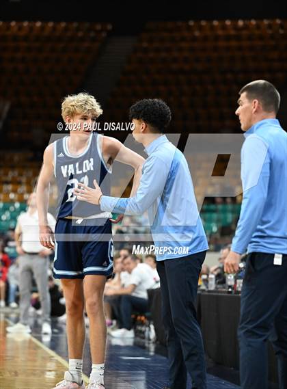 Thumbnail 1 in Chaparral vs. Valor Christian (CHSAA 6A Great 8) photogallery.