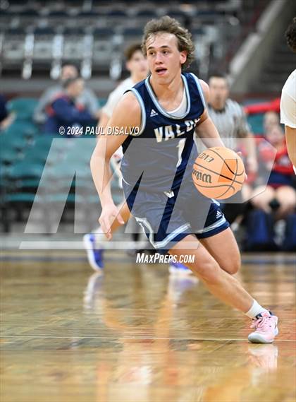 Thumbnail 2 in Chaparral vs. Valor Christian (CHSAA 6A Great 8) photogallery.