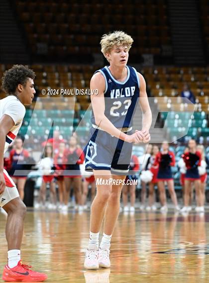 Thumbnail 1 in Chaparral vs. Valor Christian (CHSAA 6A Great 8) photogallery.