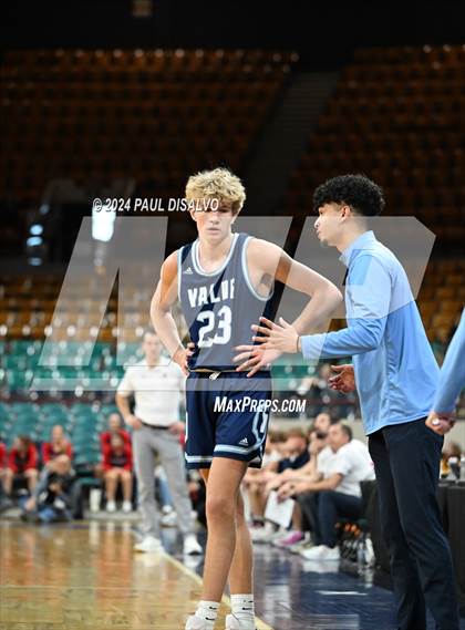Thumbnail 1 in Chaparral vs. Valor Christian (CHSAA 6A Great 8) photogallery.