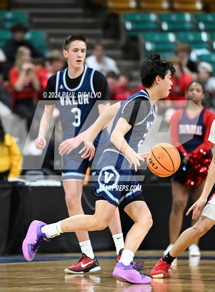 Thumbnail 2 in Chaparral vs. Valor Christian (CHSAA 6A Great 8) photogallery.