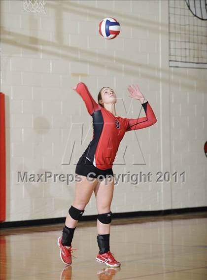 Thumbnail 3 in Webster vs. Luck photogallery.