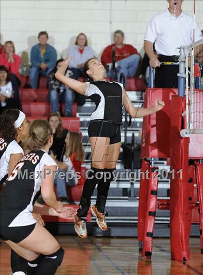 Thumbnail 2 in Webster vs. Luck photogallery.