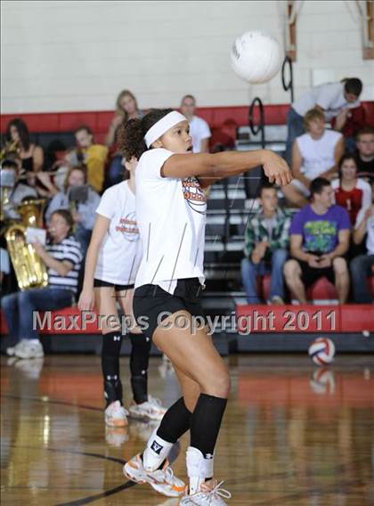 Thumbnail 2 in Webster vs. Luck photogallery.