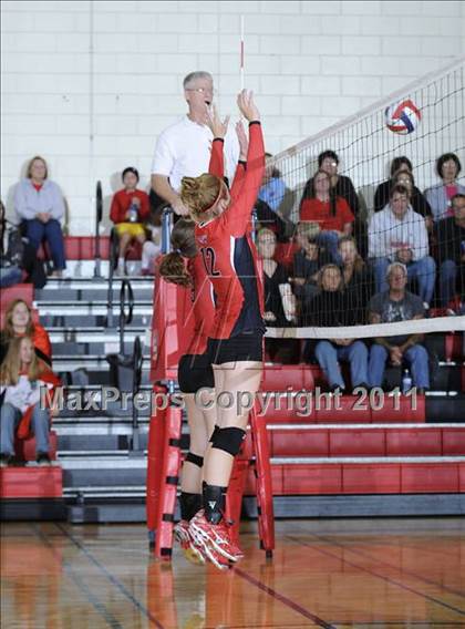 Thumbnail 2 in Webster vs. Luck photogallery.