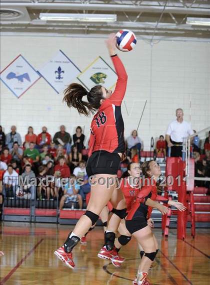 Thumbnail 2 in Webster vs. Luck photogallery.