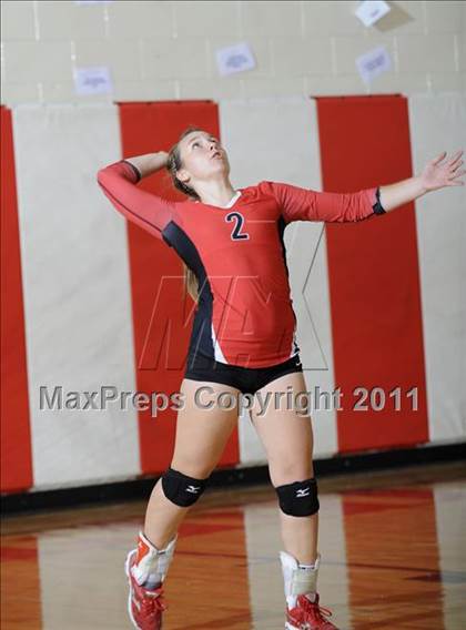 Thumbnail 3 in Webster vs. Luck photogallery.