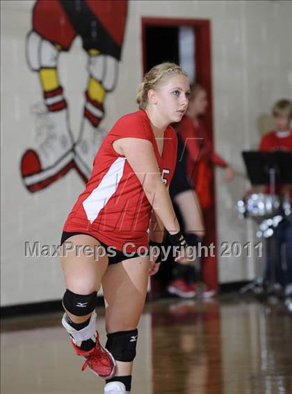 Thumbnail 1 in Webster vs. Luck photogallery.