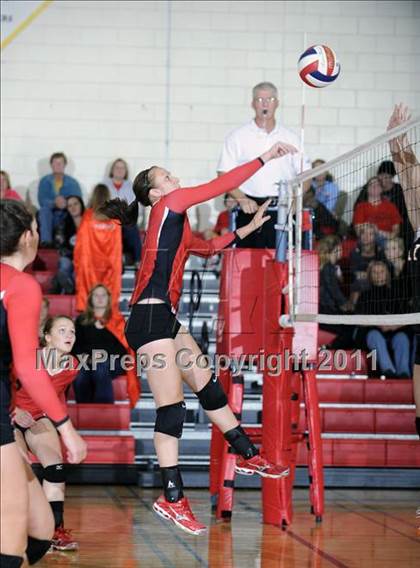 Thumbnail 2 in Webster vs. Luck photogallery.