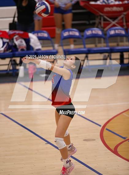 Thumbnail 3 in San Dimas @ Los Altos photogallery.